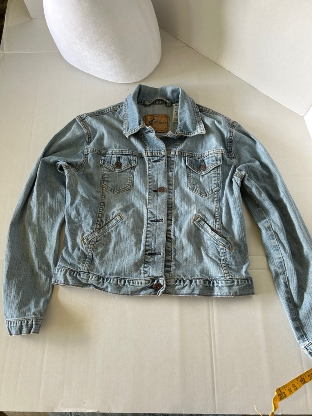 LEVI’S VINTAGE CROPPED DISTRESSED LIGHT BLUE TRUCKER JACKET SIZE SMALL - Picture 11 of 11